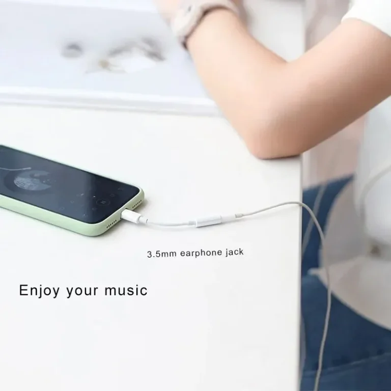 Headphone AUX Audio Jack Cable Adapter for iPhone photo review
